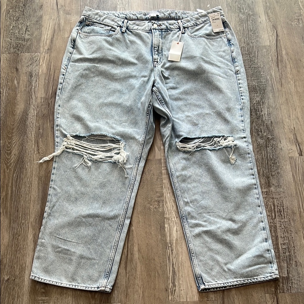 NWT Good American Light Blue Relaxed Distressed Jeans Size 18